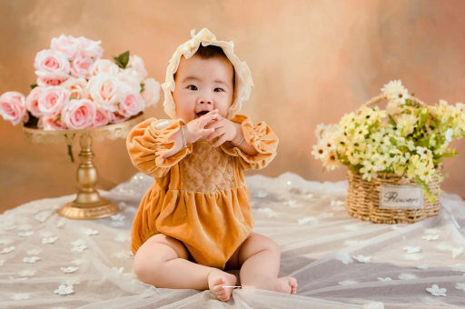 海东六个月宝宝的发育标准 海东六个月宝宝的发育标准